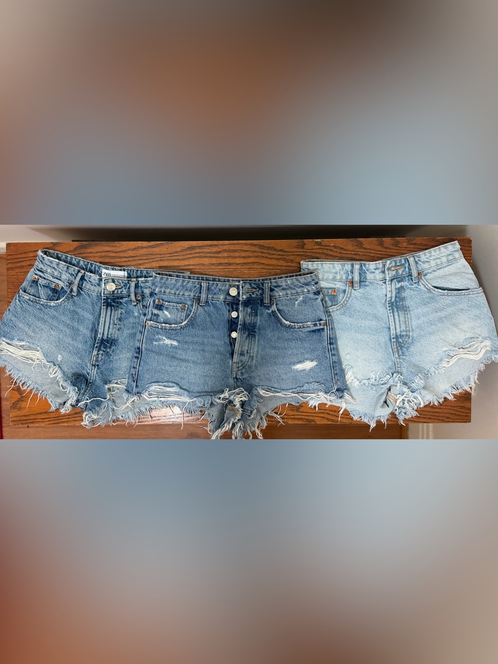 Frayed Light Blue Denim Cutoff Shorts - Women's  Zara size 24